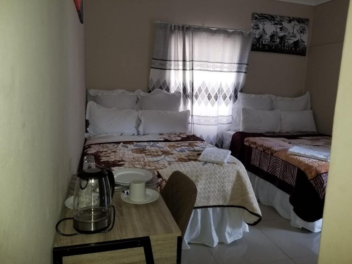 Pinto City Motel Kempton Park Exterior photo